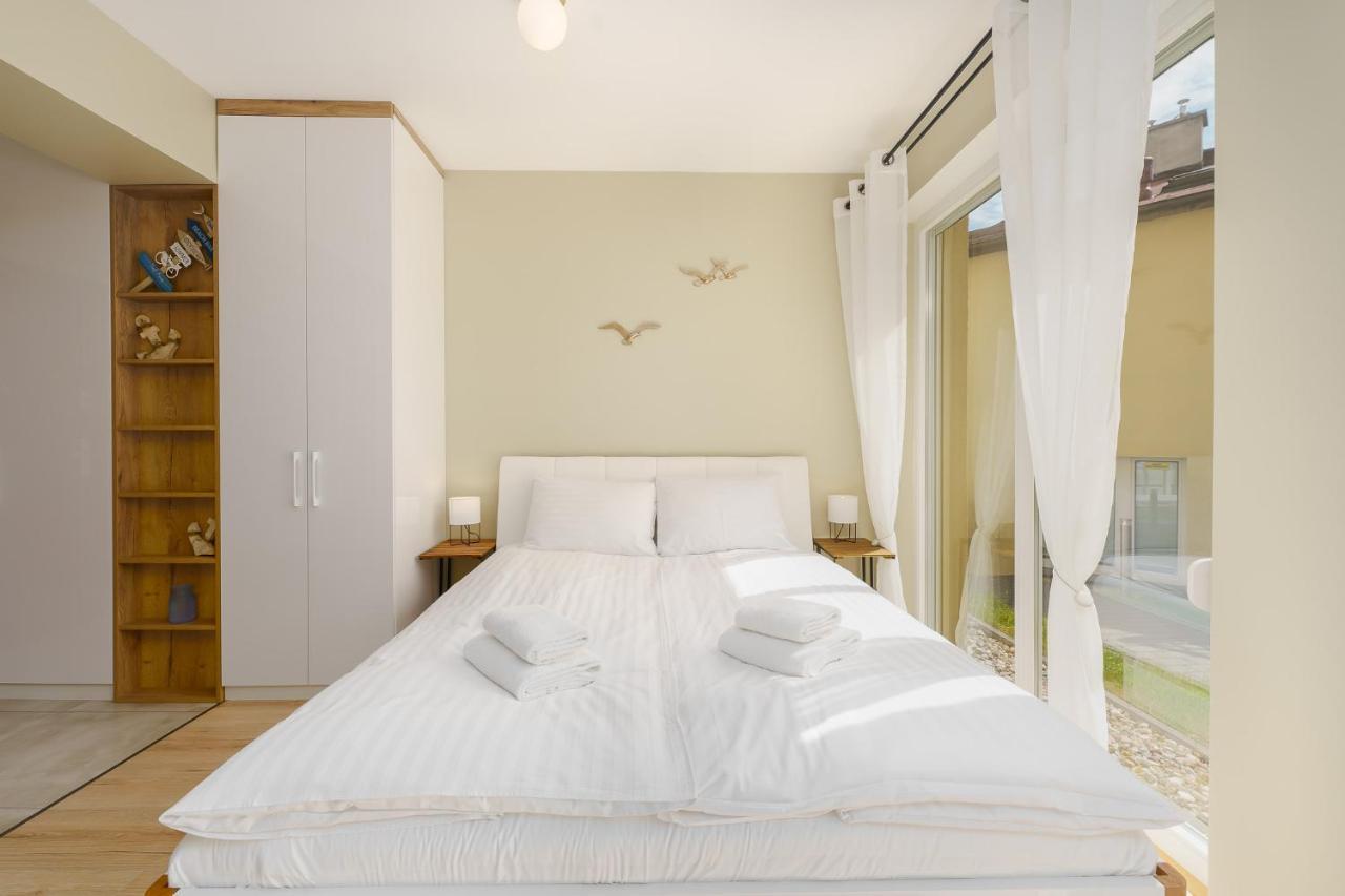 Zdrojowa 5a By Renters Apartment *