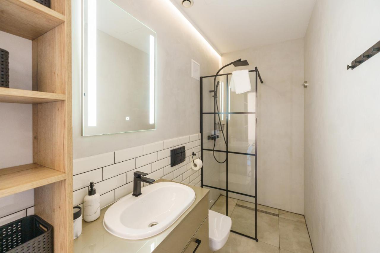 Apartment Zdrojowa 5a By Renters